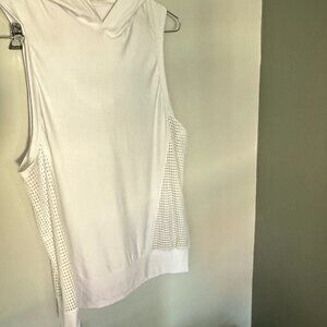 NWT Women's White Sleeveless Hoodie Size L